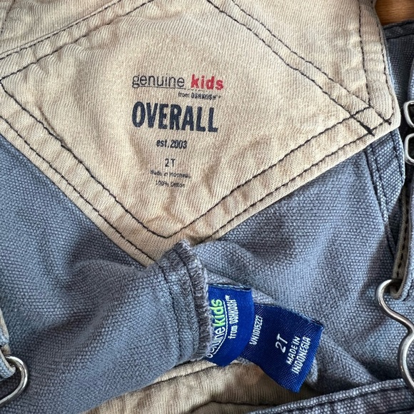 Genuine Kids by OshKosh Overalls Grey Embroidered Size 2T - Picture 5 of 6